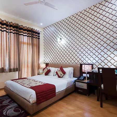 גורגאון Imperial Apartments Huda City מראה חיצוני תמונה